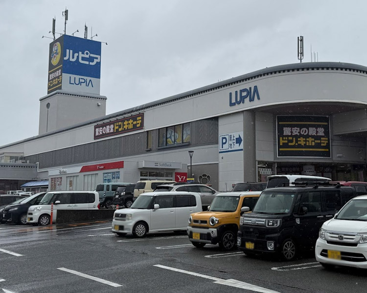 PALO 小松島店 外観