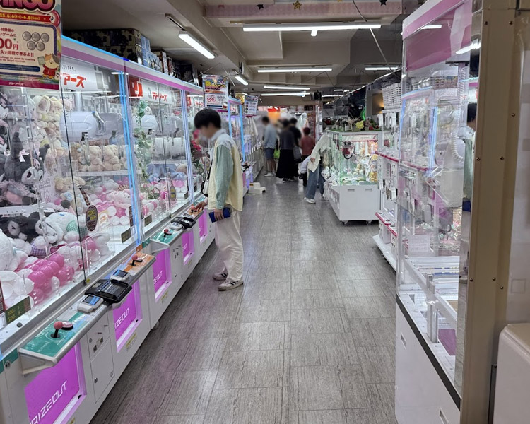 アドアーズ 中野店店内クレーンゲームコーナー