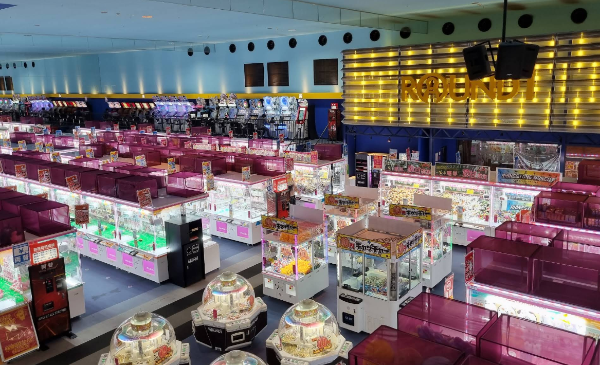 ラウンドワンスタジアム 沖縄・宜野湾店